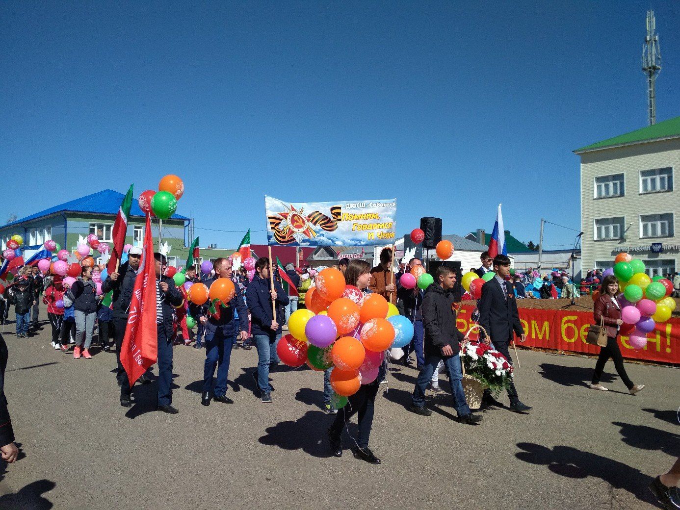 Сабада Бөек Җиңүнең 73 еллыгына багышланган парад