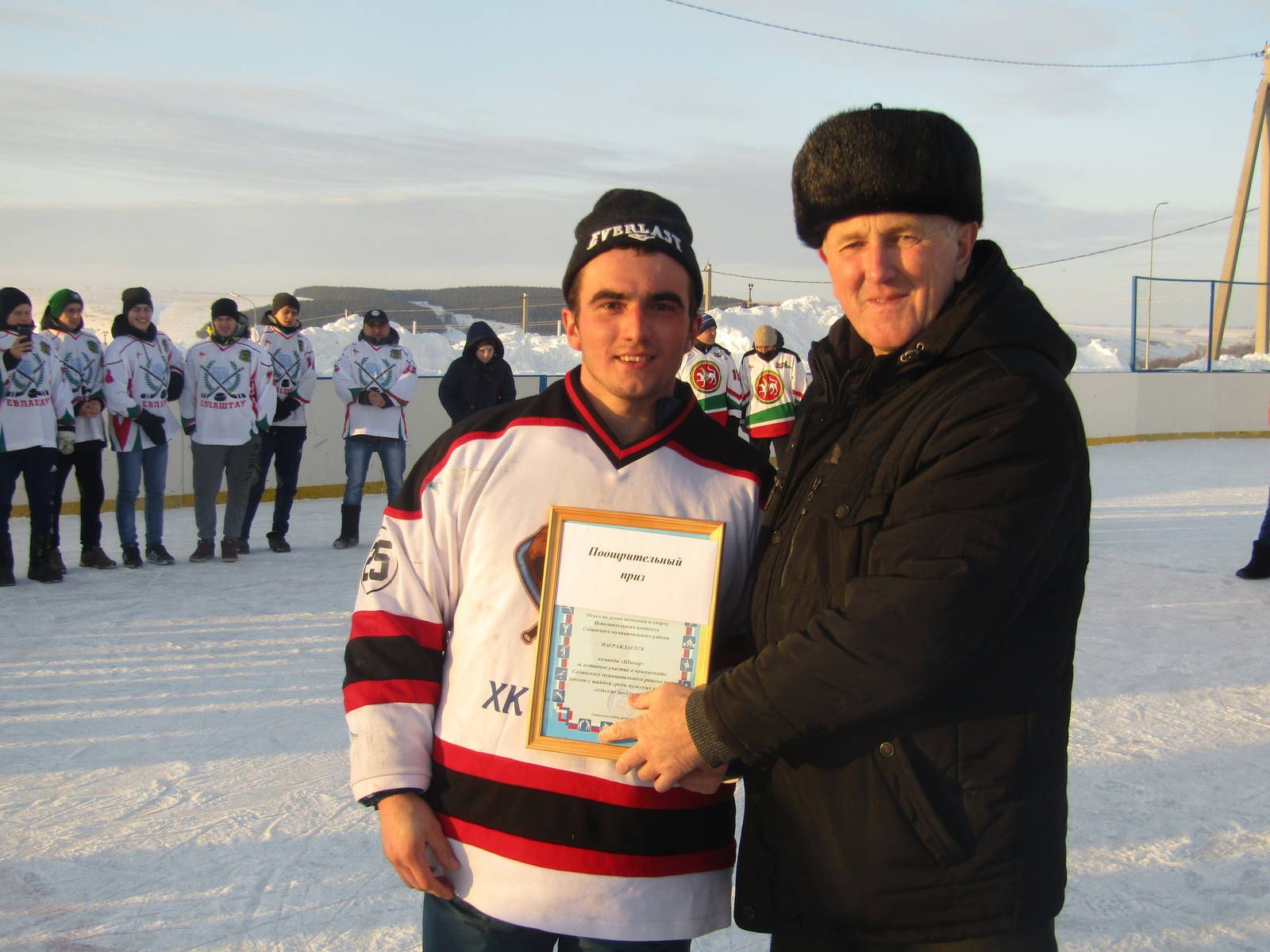 Тимершик авылында ир-атлар арасында алкалы хоккей буенча Саба муниципаль районы чемпионаты