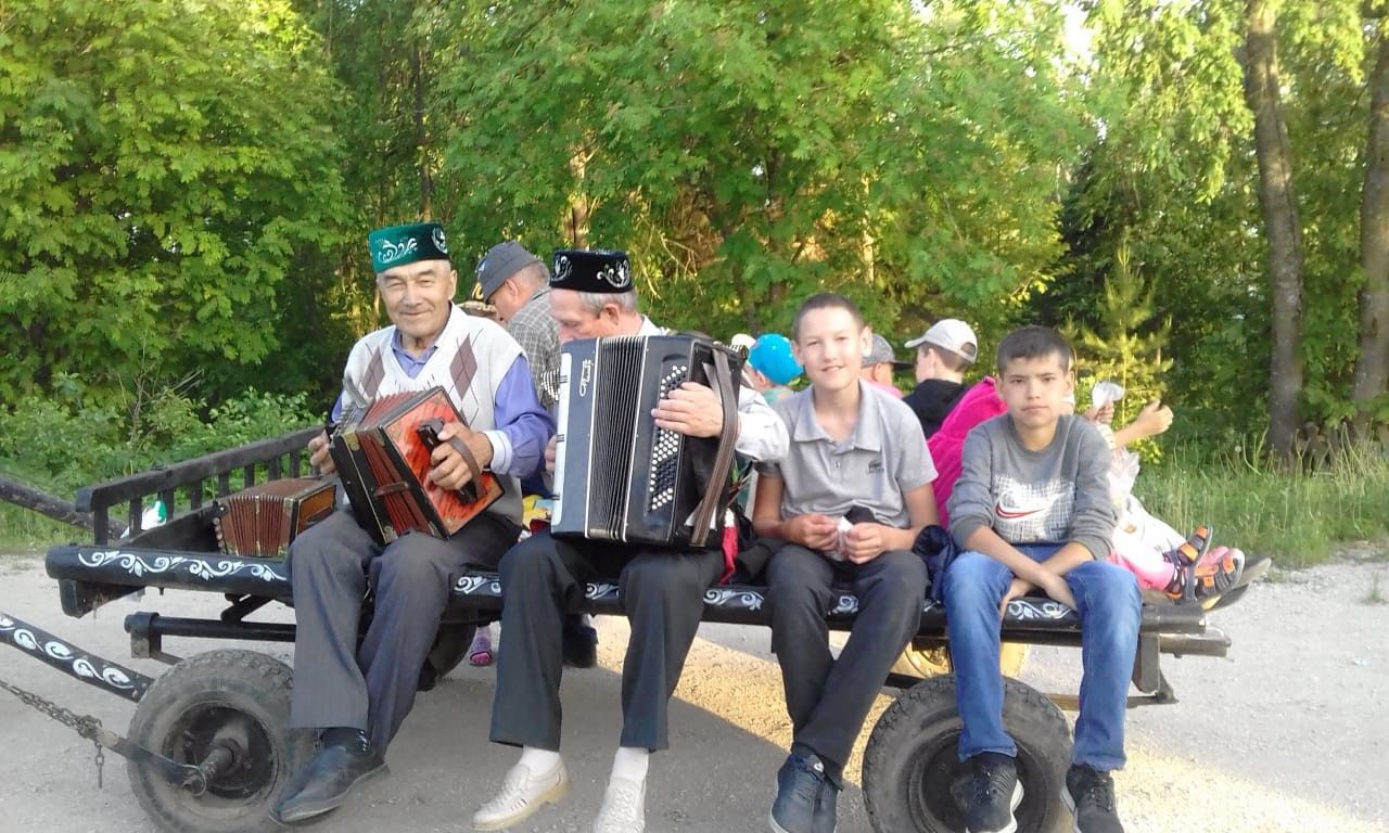 Сабабашта "Авыл көне"нә бирнә җыю