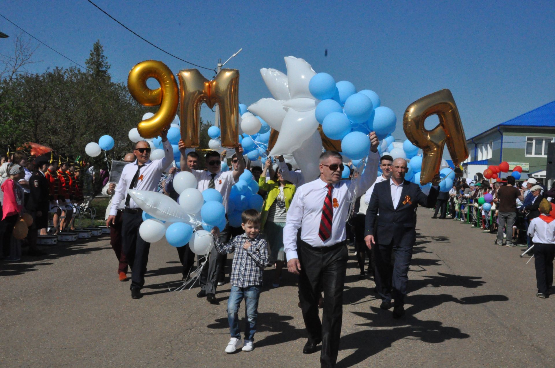 Сабада Бөек Җиңүнең 74 еллыгына багышланган парад