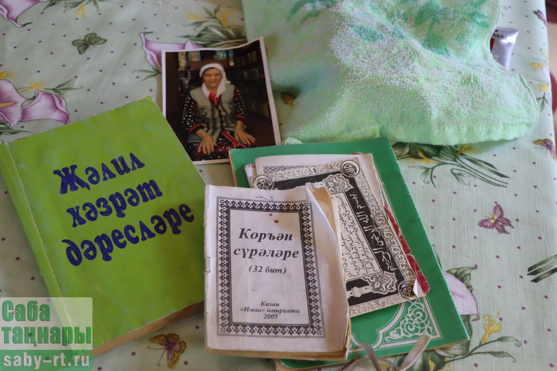 "Ярдәм өмет итеп түгел, аралашу өчен көтеп алучылары бар" - ди үз тәрбиясендәге әби-бабайлары турында Рәмзия Каюмова