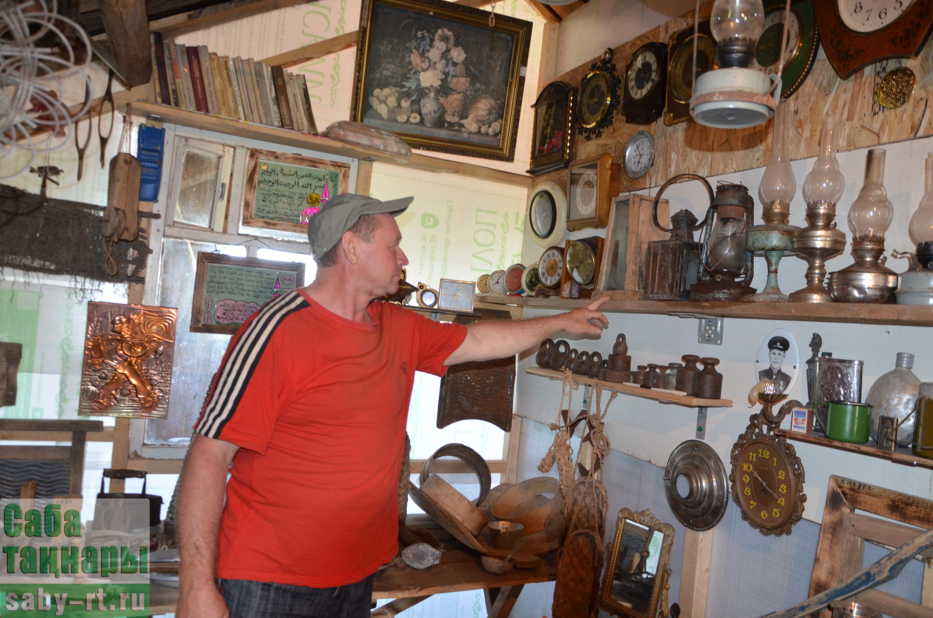 Мишәбаш авылында яшәүче Мөдәррис Минһаҗев өенең чормасын музей-бүлмәгә әйләндергән