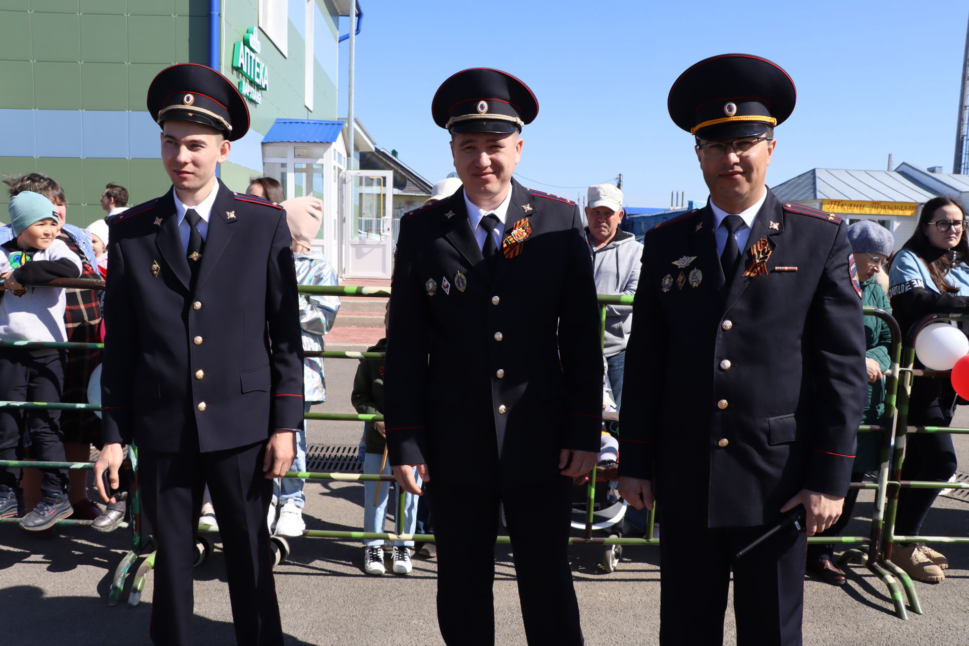 Байлар Сабасында Бөек Җиңүнең 77 еллыгына багышланган бәйрәм парады узды [фоторепортаж]