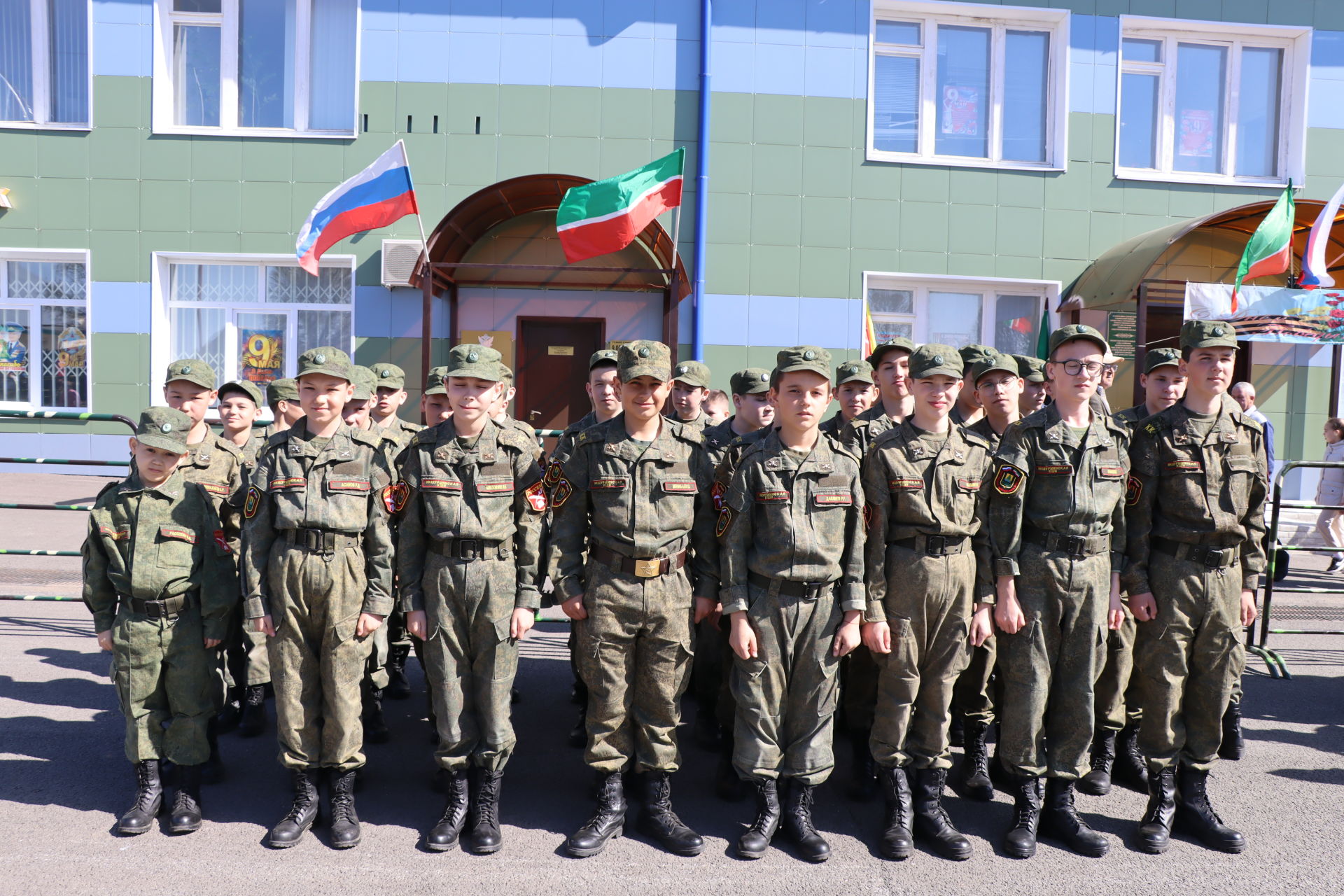 Байлар Сабасында Бөек Җиңүнең 77 еллыгына багышланган бәйрәм парады узды [фоторепортаж]