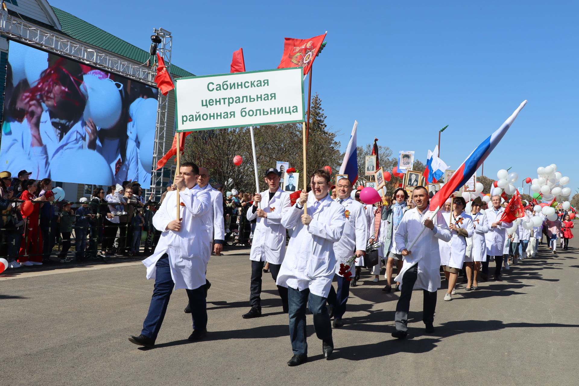 Байлар Сабасында Бөек Җиңүнең 77 еллыгына багышланган бәйрәм парады узды [фоторепортаж]