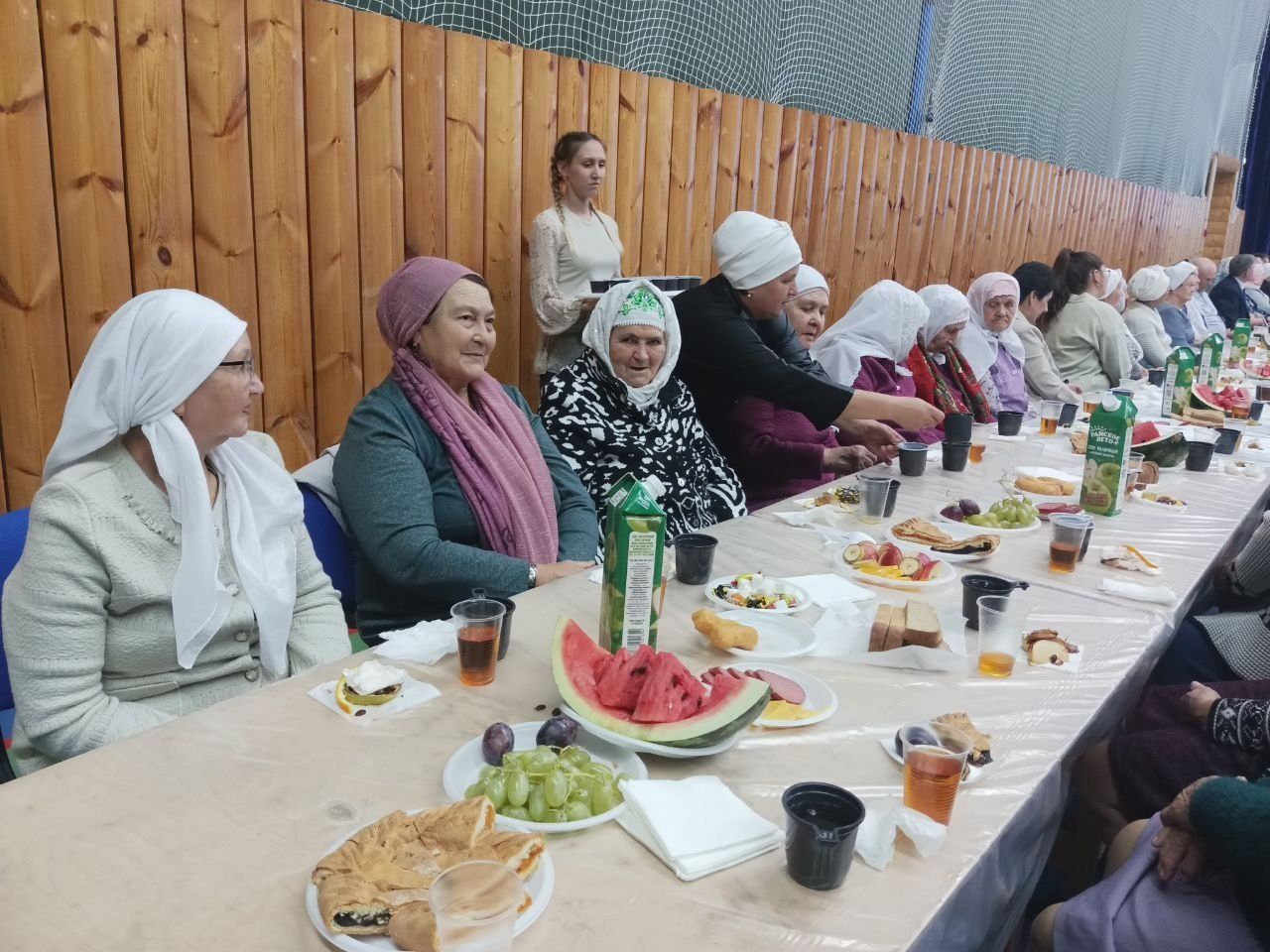 Тимершык мәдәният йортында өлкәннәрне Камал артистлары тәбрикләде