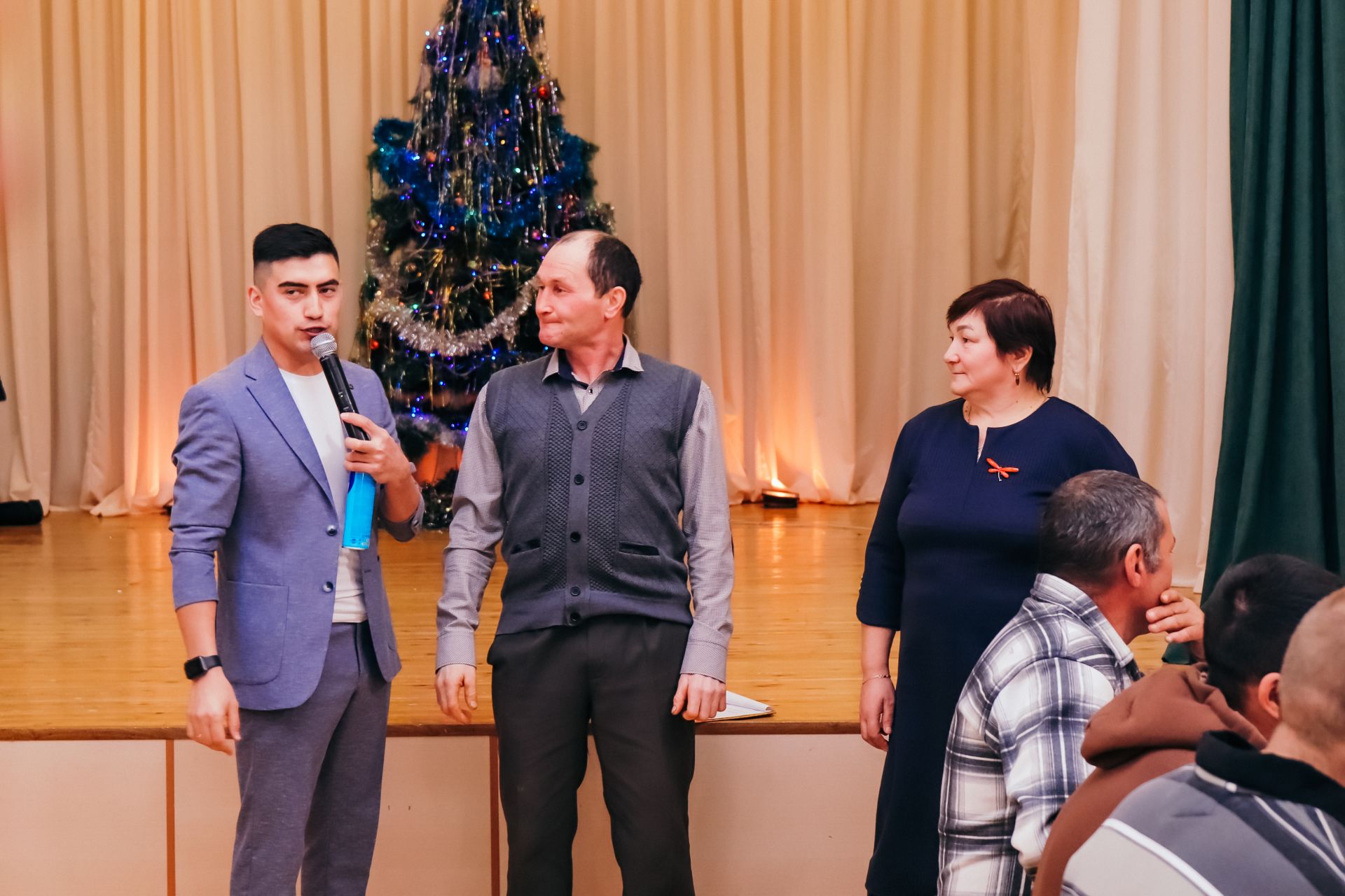 «Игенче»ләрне Яңа ел  бәйрәмендә Зинирә Һәм Ризат Рамазановлар җырлап котлады