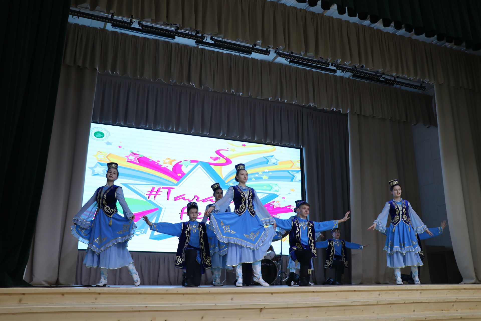 Сабада узган «ТалантФест» фестиваленең гала - концертында иң-иң яхшылар тәбрикләнде