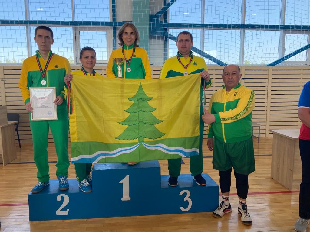 Муниципаль хезмәткәрләр спартакиадасы кысаларында өстәл теннисы буенча ярыш узды