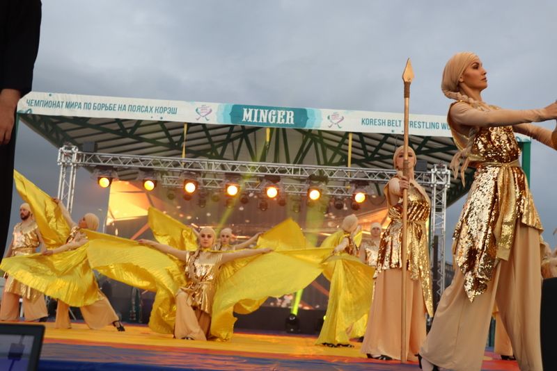 Миңгәрдә билбау  көрәше буенча дөнья чемпионатында  автомобиль Радик  Сәлаховка  бирелде