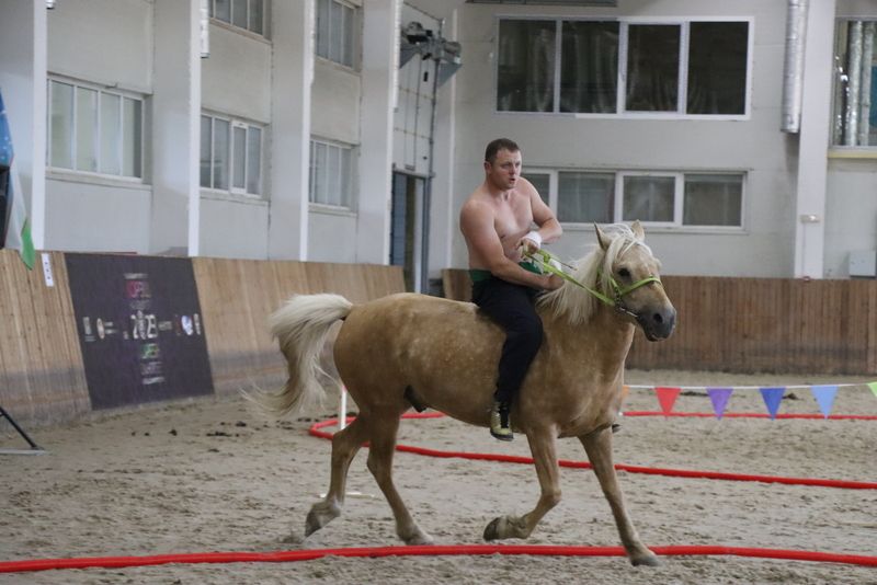 Сабада атларга утырып көрәшү буенча  дөнья  чемпионаты үтте