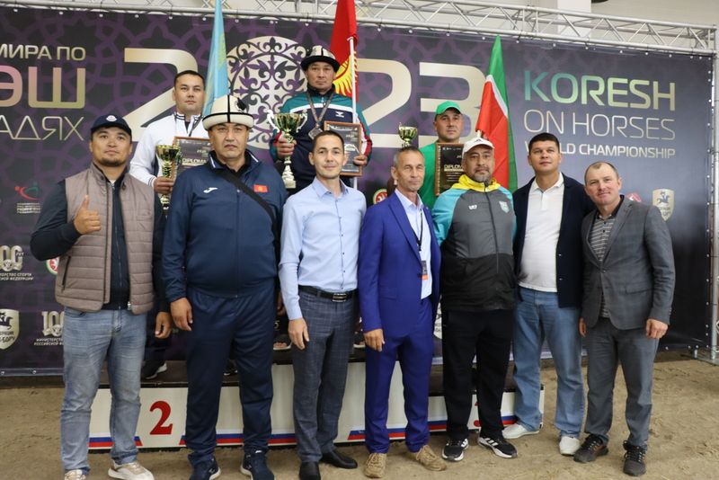 Сабада атларга утырып көрәшү буенча  дөнья  чемпионаты үтте
