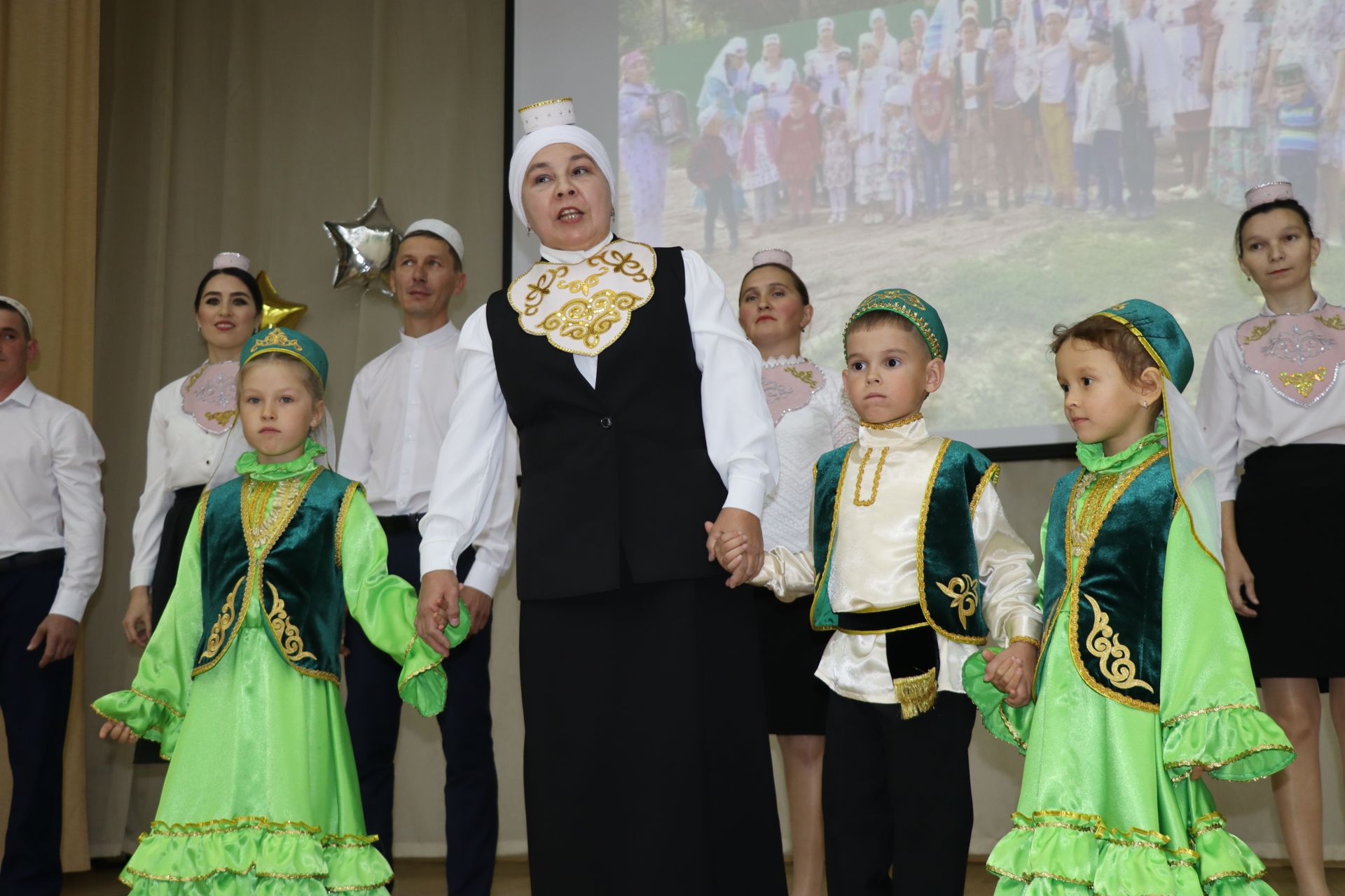 Сабада «Тату балалар бакчасы серләре» конкурсының финалистлары ачыкланды (фоторепортаж)