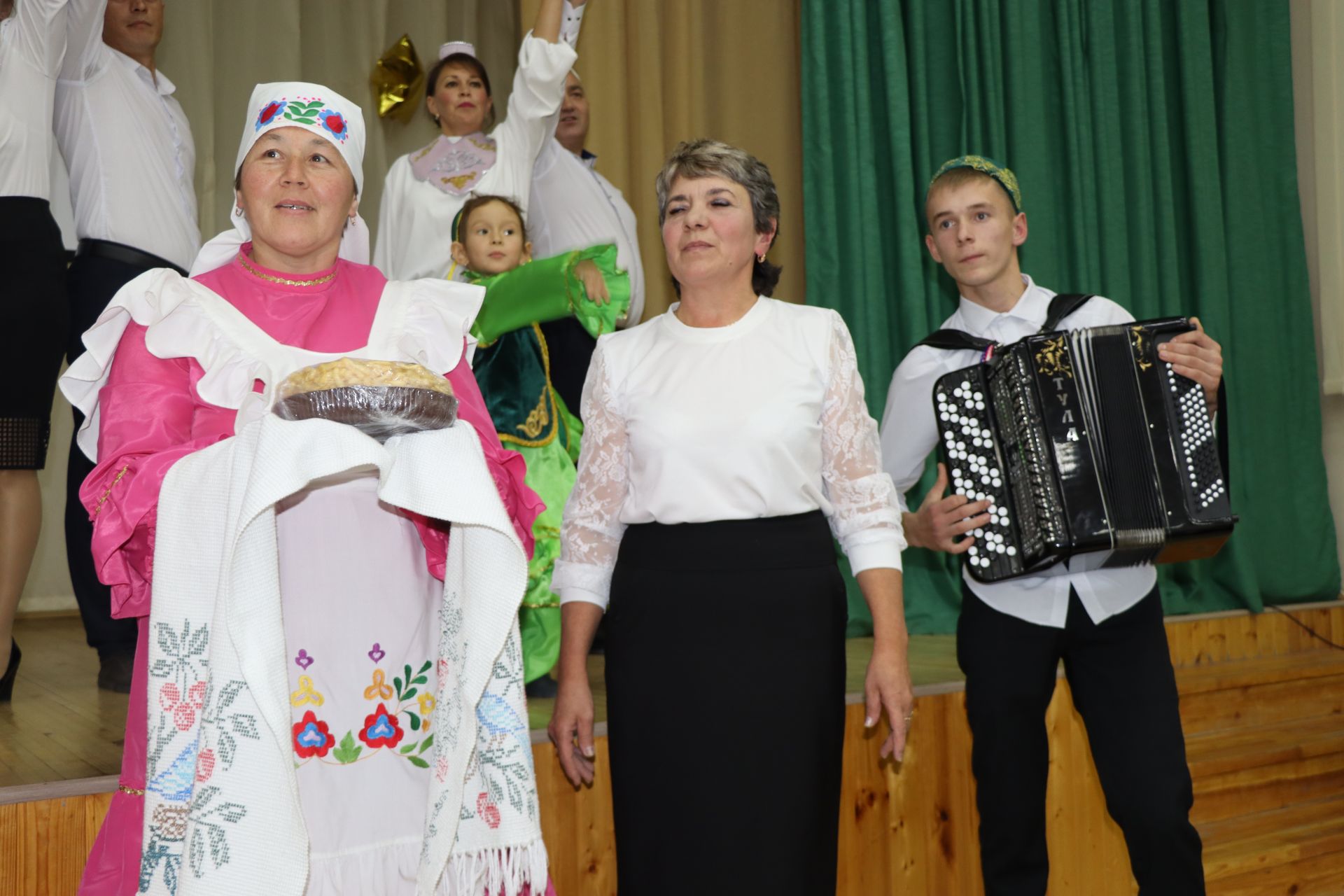 Сабада «Тату балалар бакчасы серләре» конкурсының финалистлары ачыкланды (фоторепортаж)