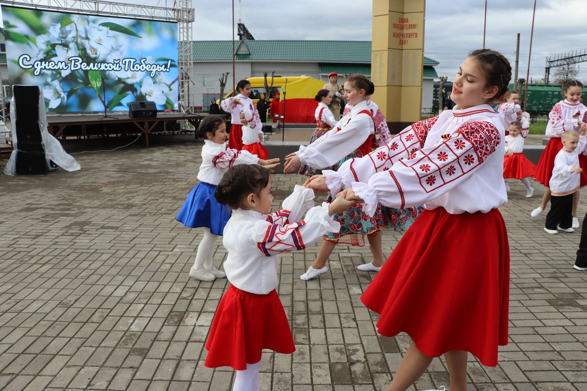 Шәмәрдәндә Җиңү парады узды