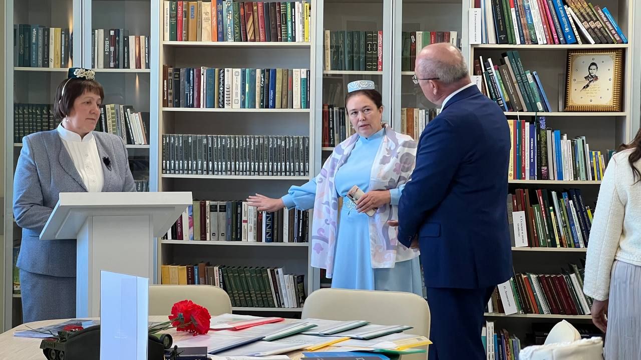Сабага  «Бөтендөнья татар конгрессы»ның Башкарма комитет рәисе урынбасары Ирек Шәрипов килде