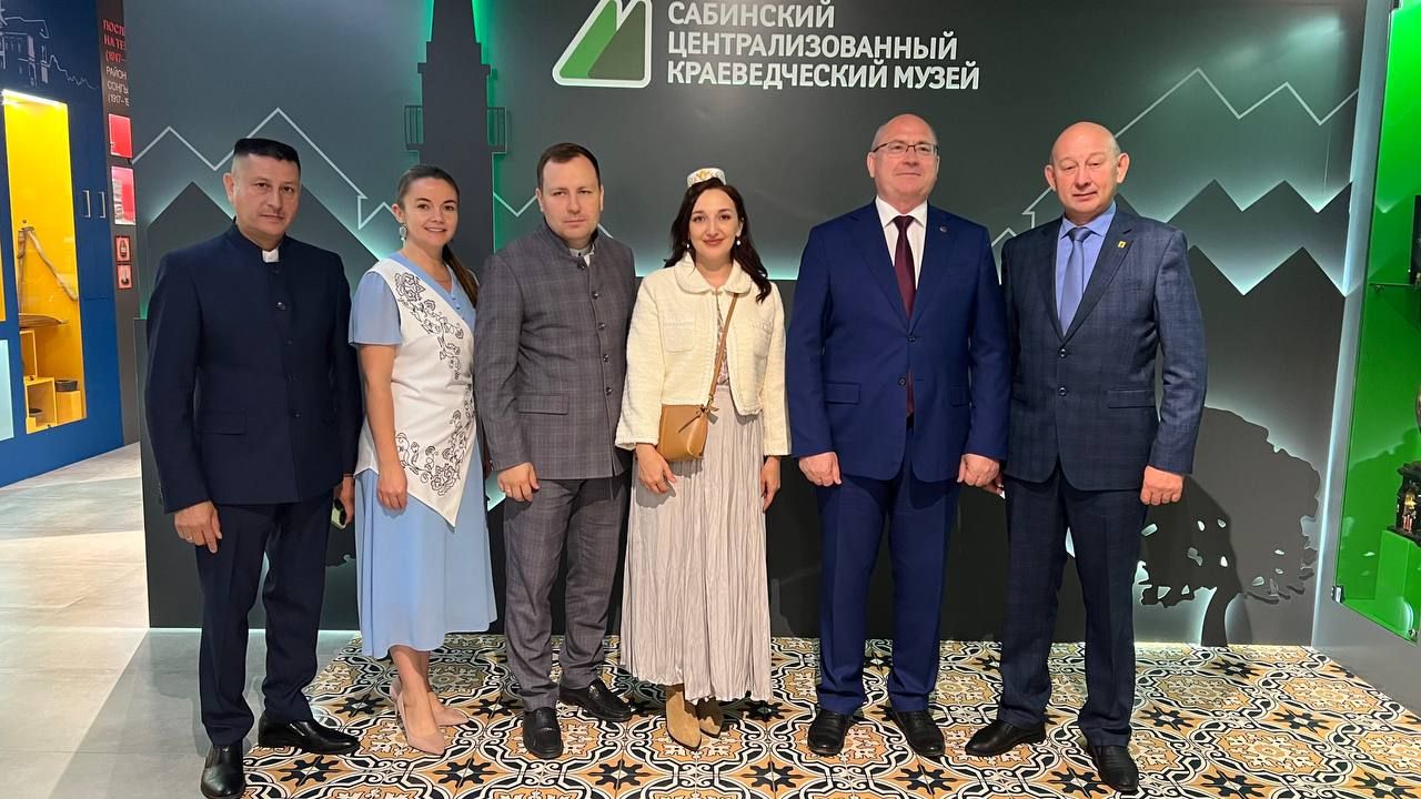 Сабага  «Бөтендөнья татар конгрессы»ның Башкарма комитет рәисе урынбасары Ирек Шәрипов килде
