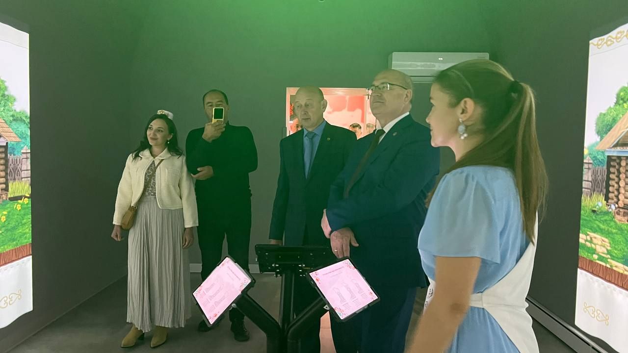 Сабага  «Бөтендөнья татар конгрессы»ның Башкарма комитет рәисе урынбасары Ирек Шәрипов килде