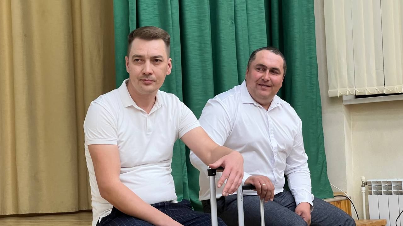 Әти-әниләр тәрбиячеләр белән берлектә  «Тату балалар бакчасы сере»н ачыкладылар (фоторепортаж)