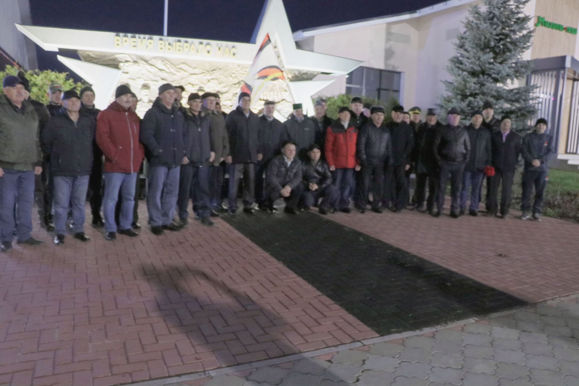 Саба  ракетачылары  һәм  артиллеристлары митингка чыкты