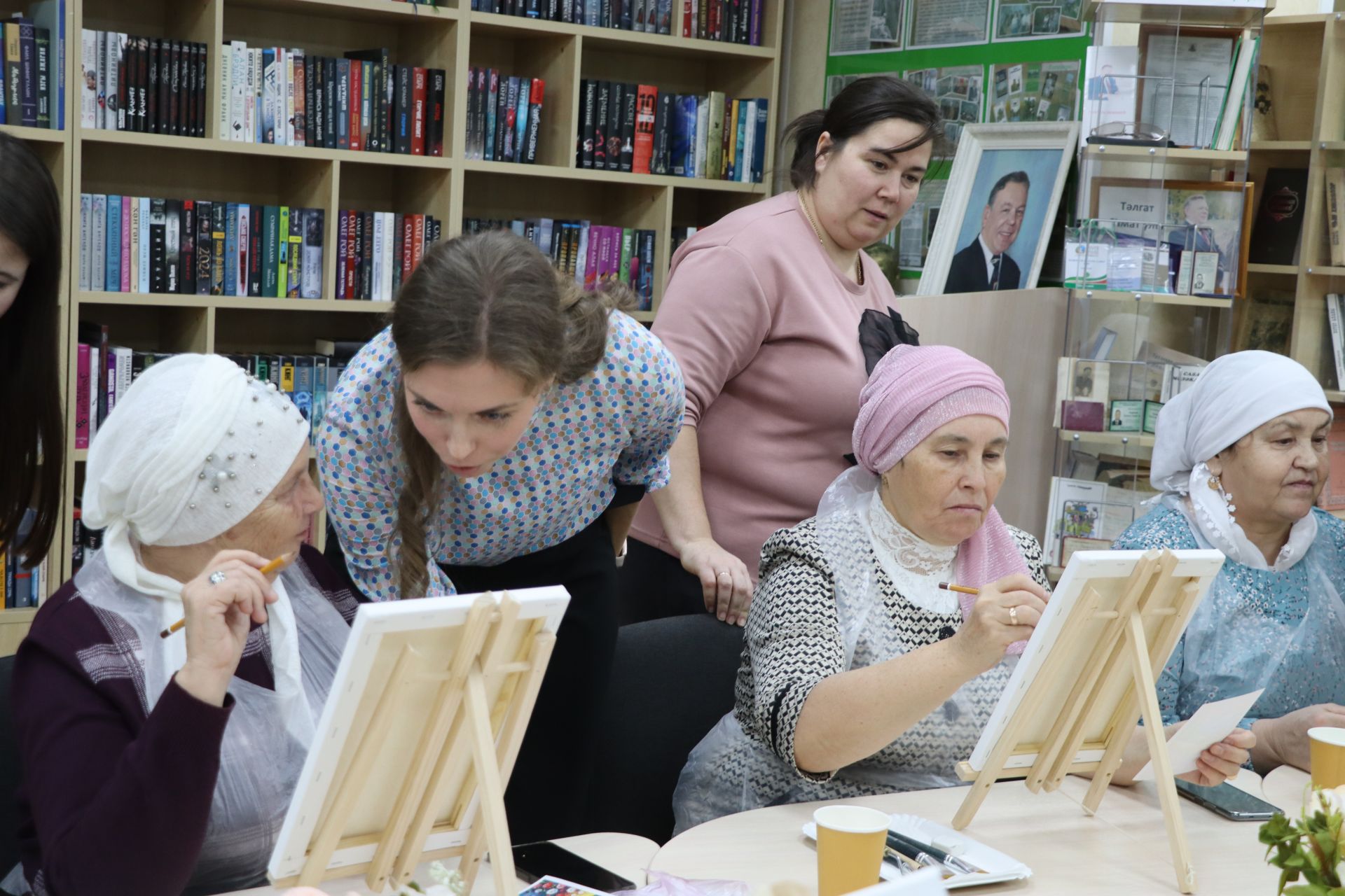 Рәсем  ясау аналарнын авыр борчуларын оныттыра