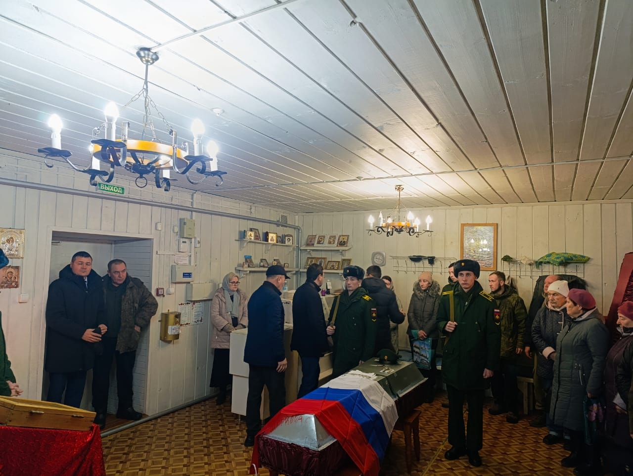 Бүген махсус хәрби операциядә вафат булган тагын бер райондашыбыз Александр Марков белән хушлаштылар