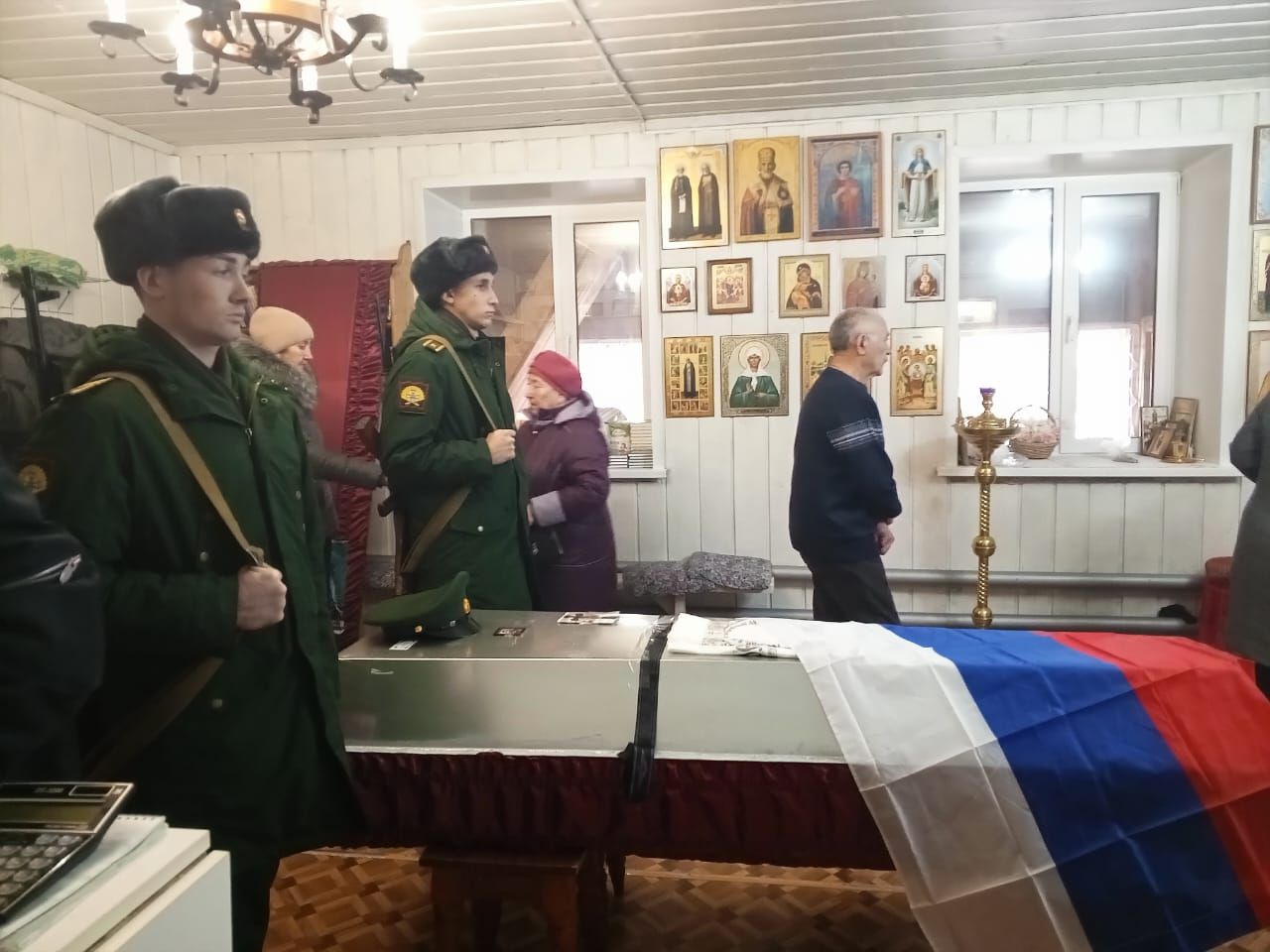 Бүген махсус хәрби операциядә вафат булган тагын бер райондашыбыз Александр Марков белән хушлаштылар