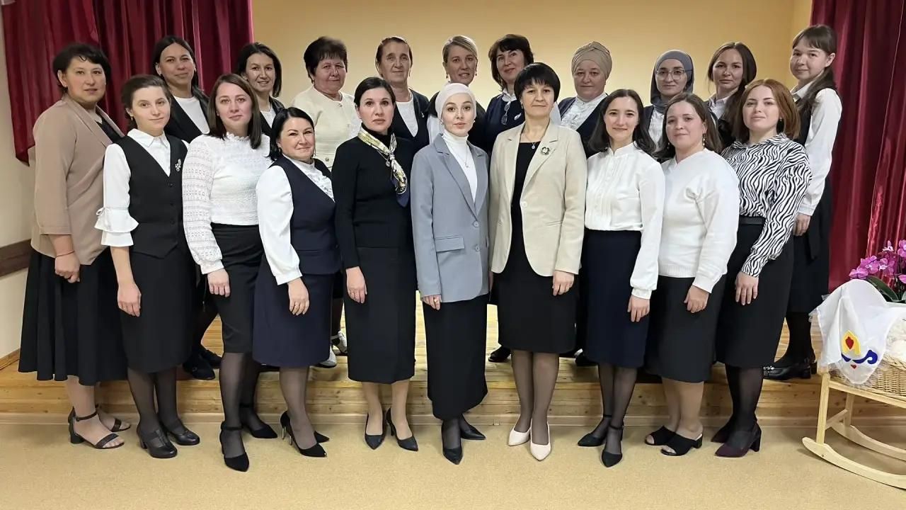 Олы Кибәче урта мәктәбе базасында  тәрбия эше буенча директор урынбасарлары һәм директор киңәшчеләре  очрашты
