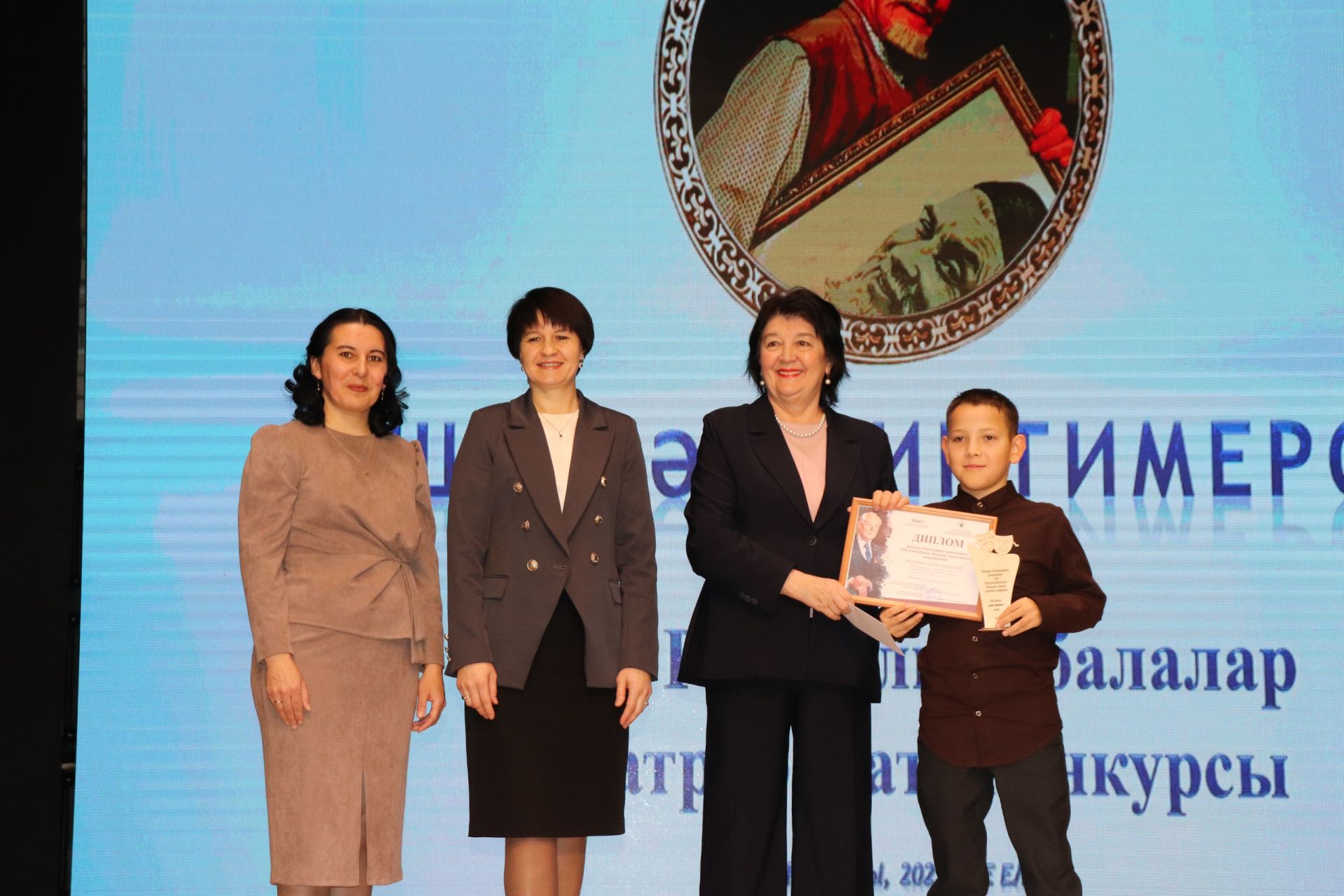 Бүген район мәдәният йортында Шәүкәт Биктимеров исемендәге республика балалар театр сәнгате конкурсының финалы узды