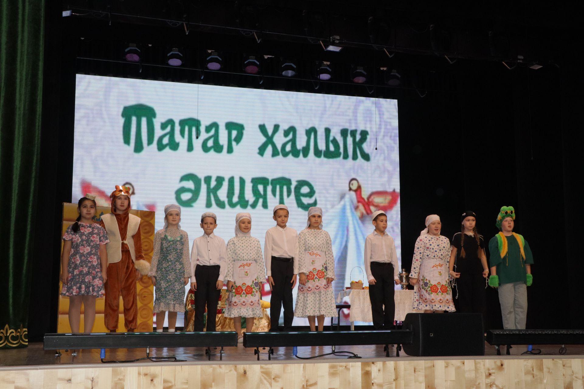 Бүген район мәдәният йортында Шәүкәт Биктимеров исемендәге республика балалар театр сәнгате конкурсының финалы узды
