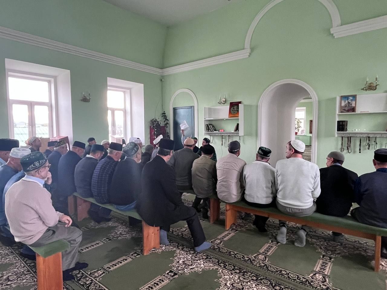 Имамнар гошер сәдакасын ташыру һәм хәләл ризык турында фикерләштеләр