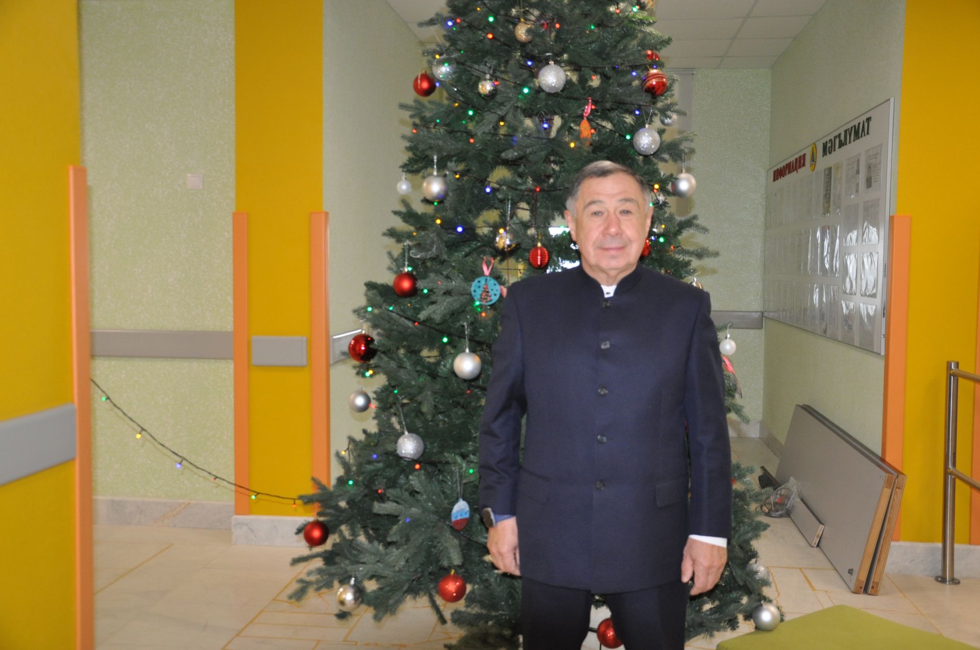 Сабада  әтиләре махсус хәрби операциядә булган мәктәпкәчә яшьтәге балалар өчен Чыршы бәйрәме узды