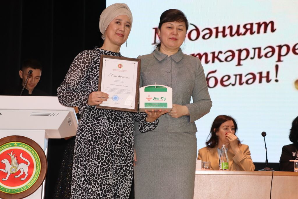 Илһамнары һәм эчкерсезлеге белән тормышыбызны онытылмаслык тәэсирләр бүләк итүчеләр