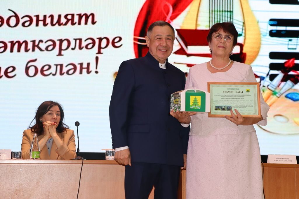 Илһамнары һәм эчкерсезлеге белән тормышыбызны онытылмаслык тәэсирләр бүләк итүчеләр