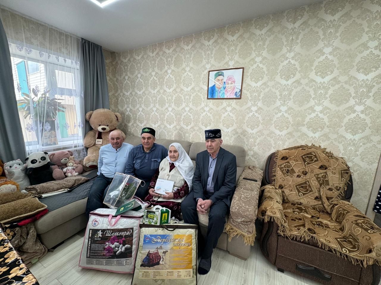 Сатыш авылында яшәүче Хәлимә Миннебаеваны 95 яшьлек юбилее белән котладылар