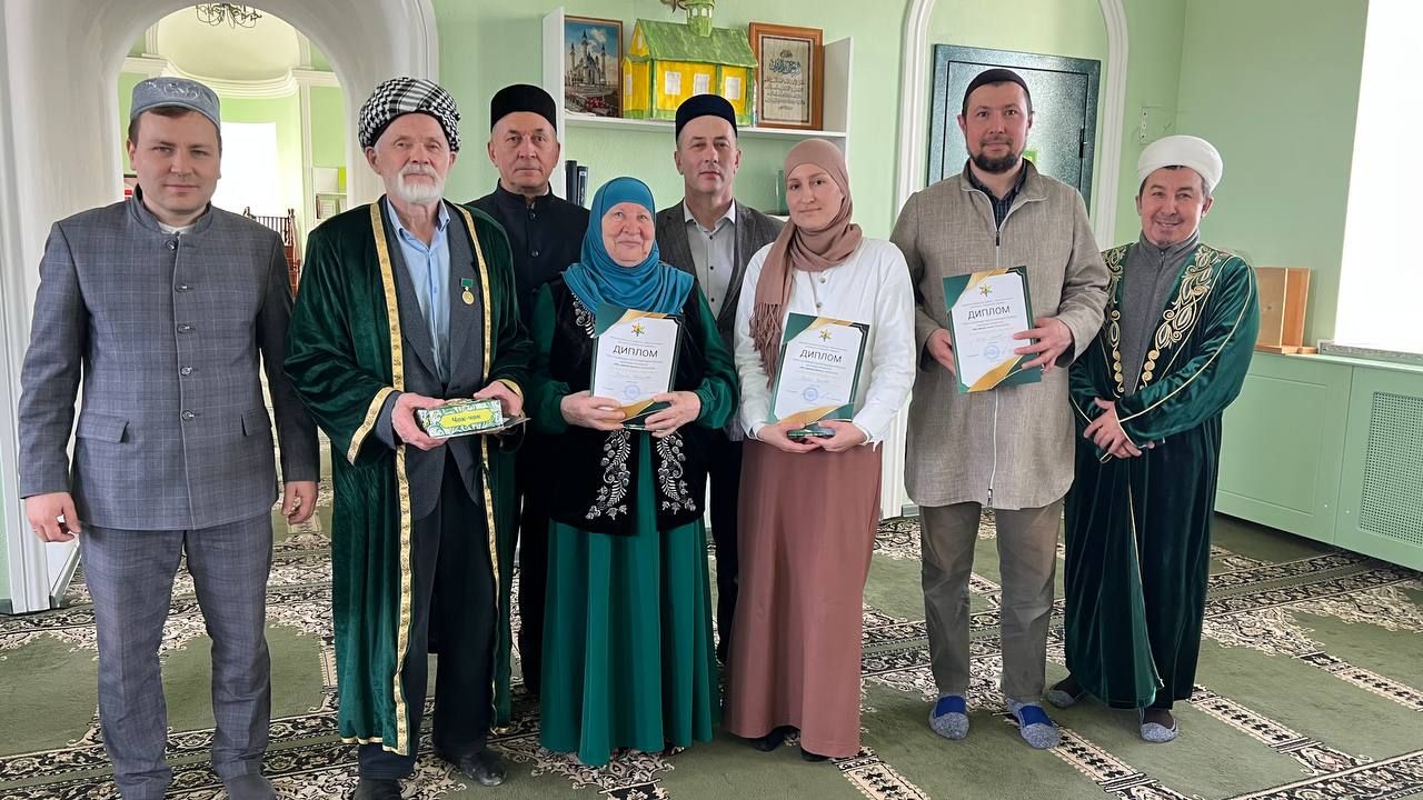Сабада балалар өчен Азан әйтү һәм вәгазь сөйләү бәйгесендә 40лап бала катнашты