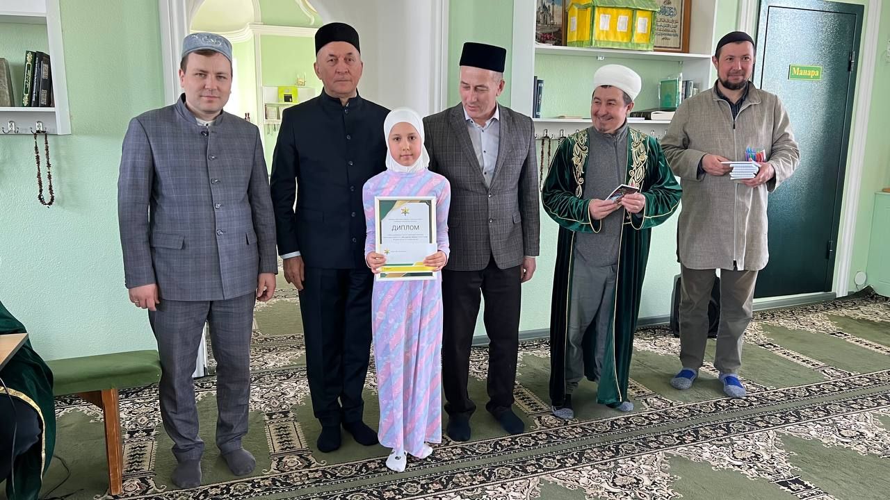 Сабада балалар өчен Азан әйтү һәм вәгазь сөйләү бәйгесендә 40лап бала катнашты