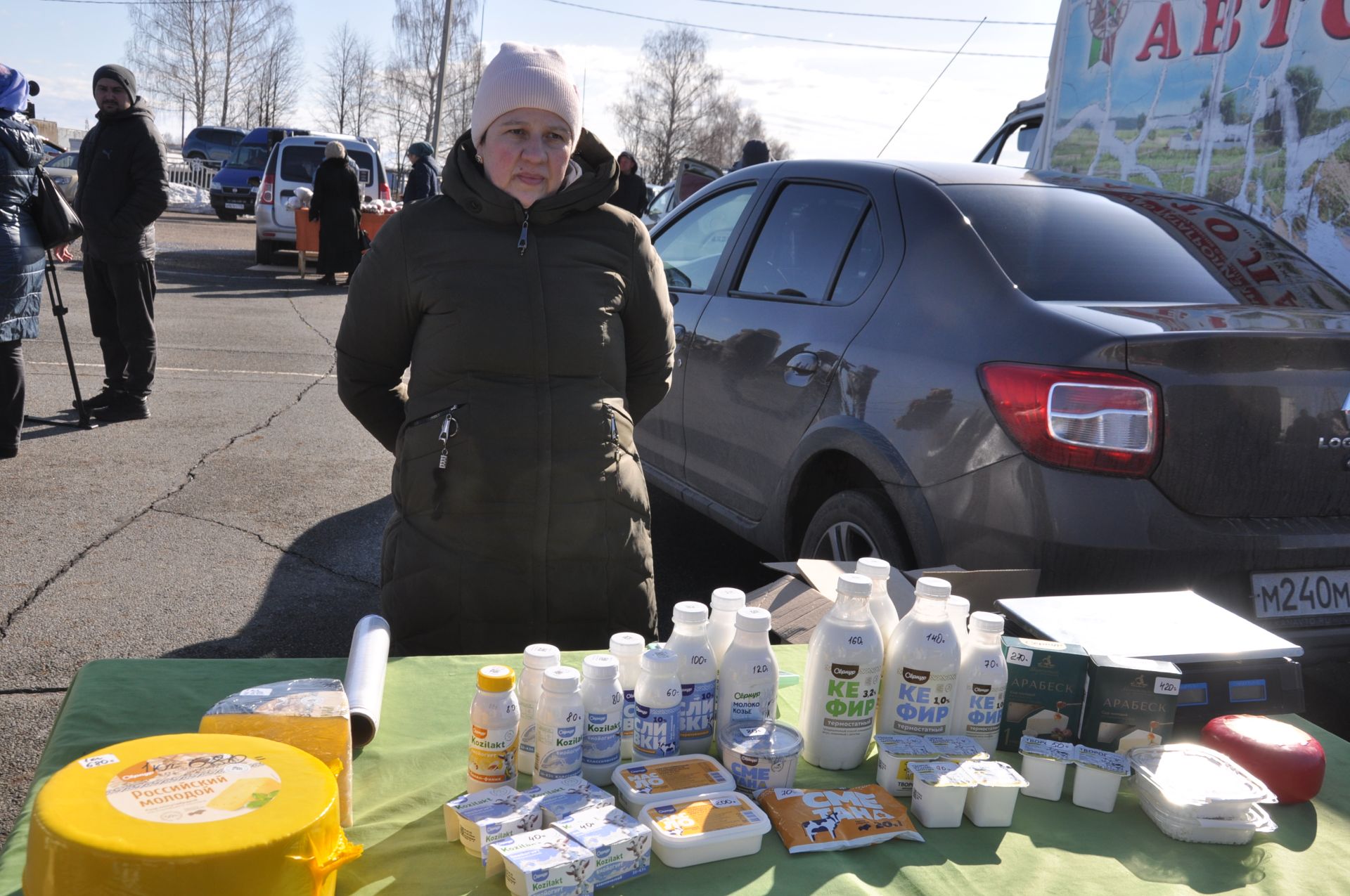 Узган шимбәдә Сабада һәм Шәмәрдәндә узган ярминкәләрдә  80нән артык сәүдә ноктасы эшләде