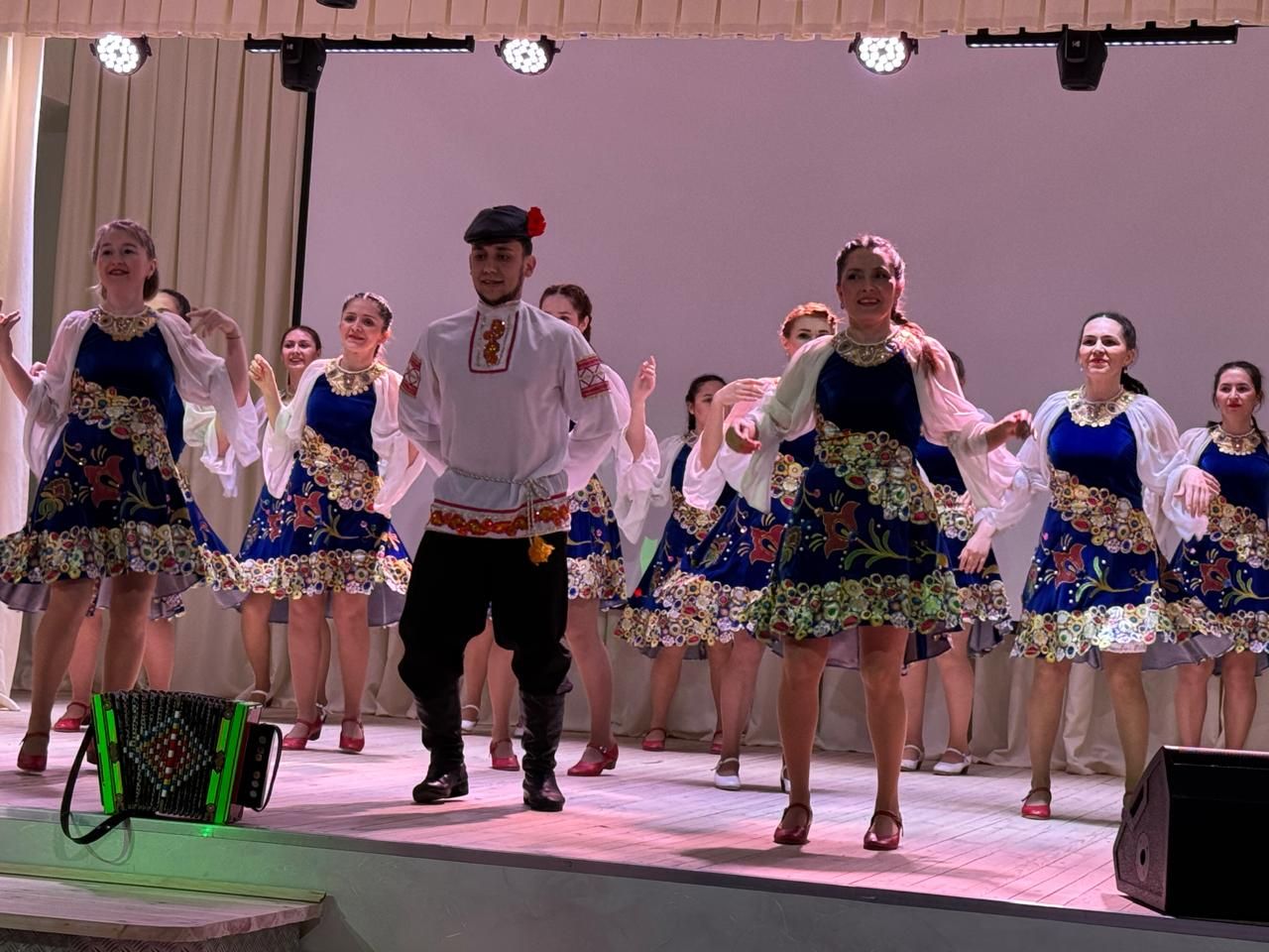 Финанс- бюджет палатасы һәм Казначылыкның Саба бүлеге хезмәткәрләре  Ватанны саклаучылар көненә һәм Бөек Җиңүнең 80 еллыгына багышланган патриотик концерт оештырды