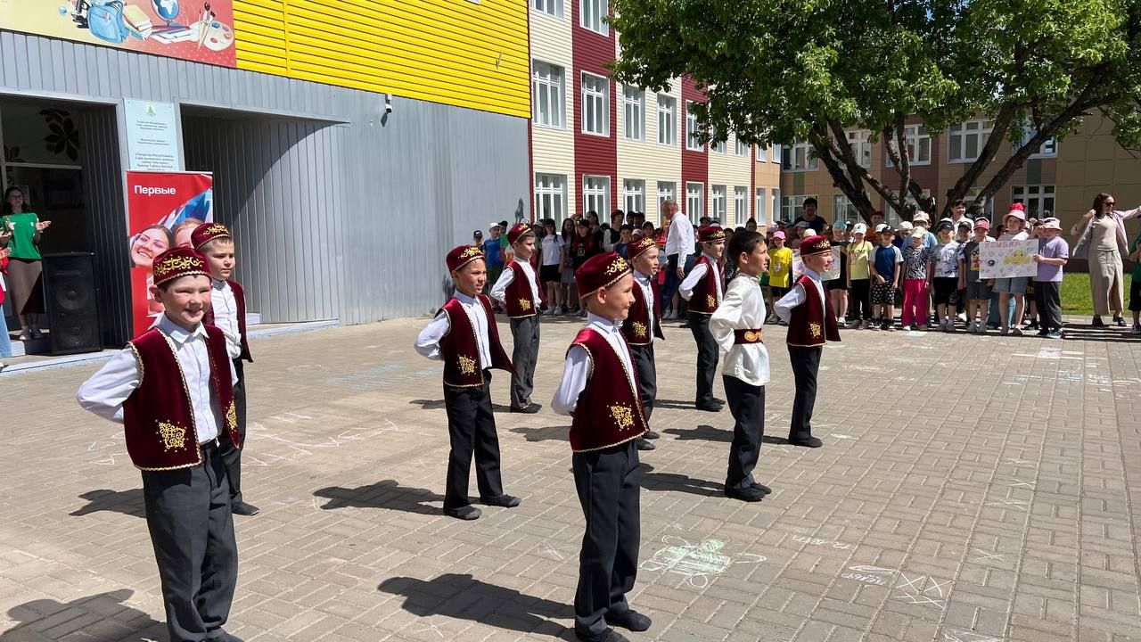 Саба гимназиясендә укучылар өчен «Мирас» лагере-  «Алдынгылар хәрәкәте» сменасы башланды