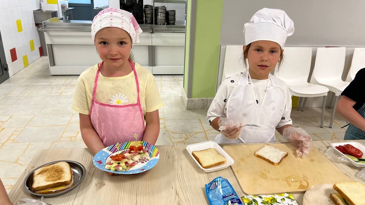 Саба гимназиясендә укучылар өчен «Мирас» лагере-  «Алдынгылар хәрәкәте» сменасы башланды