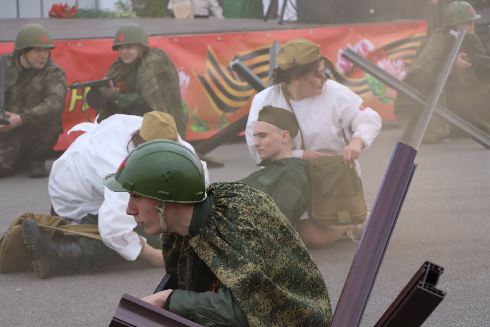 Бүген Сабада Җиңү бәйрәме узды (фоторепортаж)