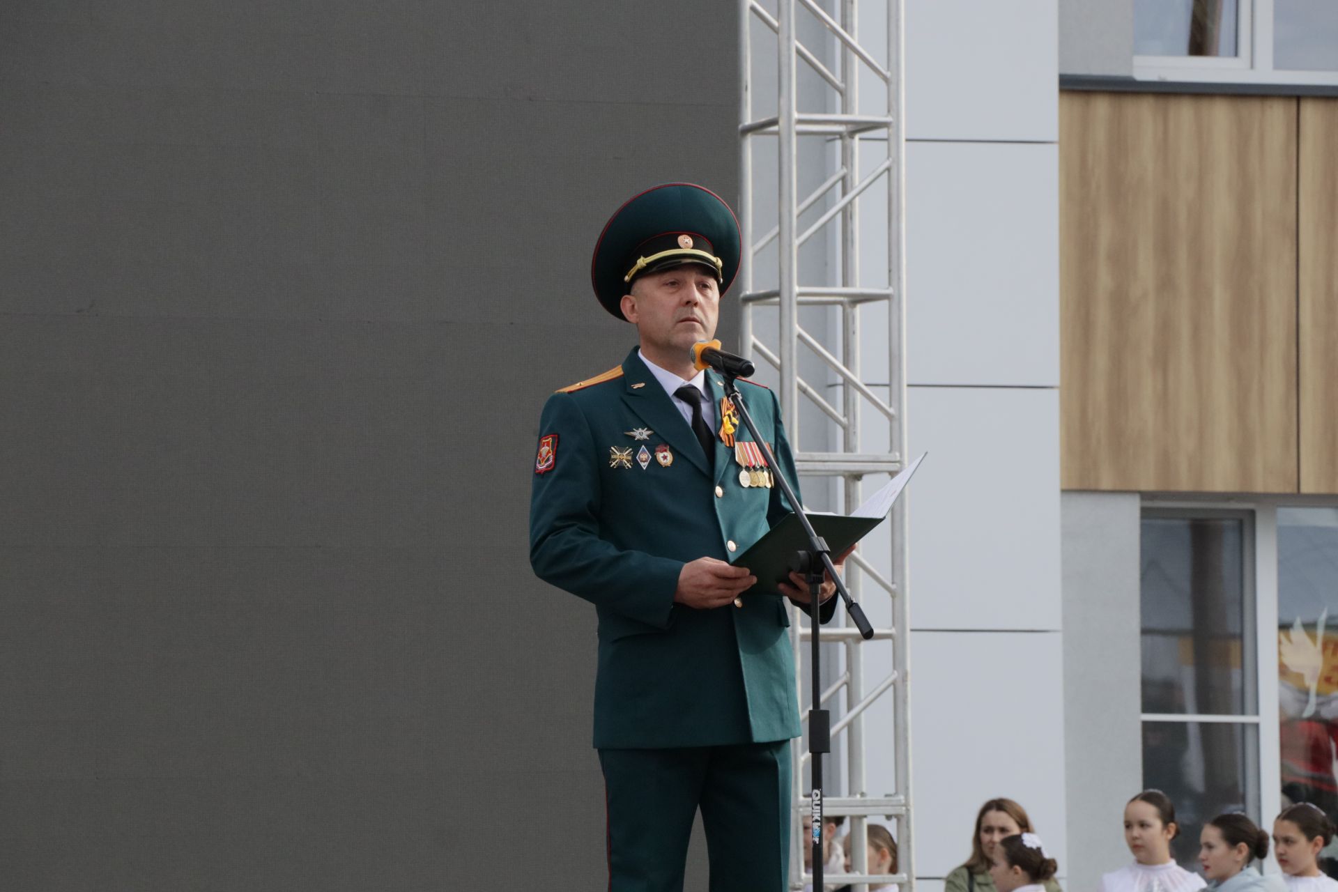Бүген Сабада Җиңү бәйрәме узды (фоторепортаж)