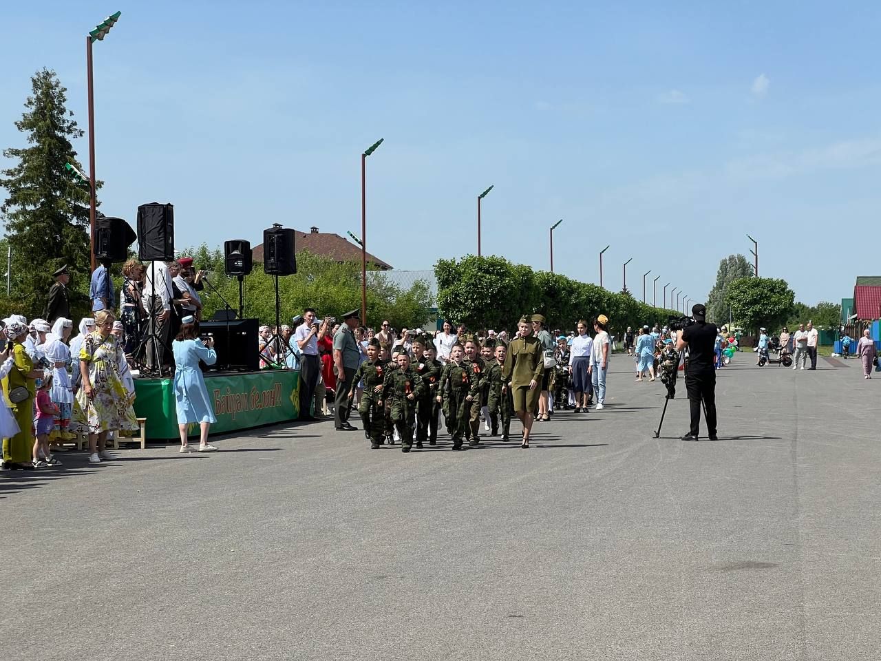 Балаларны яклау көнендә Сабада коляскалар парады узды