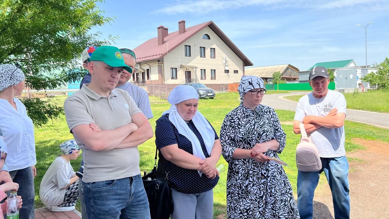 Саба мөхтәсибәте район социаль яклау идарәсе белән берлектә кайгыртуга мохтаҗ гаиләләрдә тәрбияләнүче балалар өчен җәйге бәйрәм уздырды