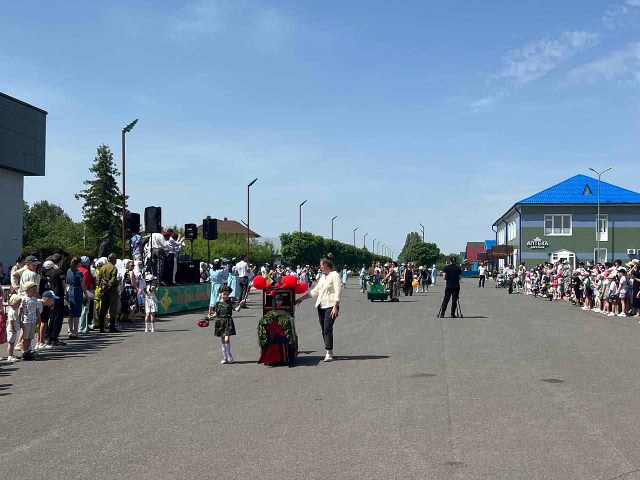 Балаларны яклау көнендә Сабада коляскалар парады узды