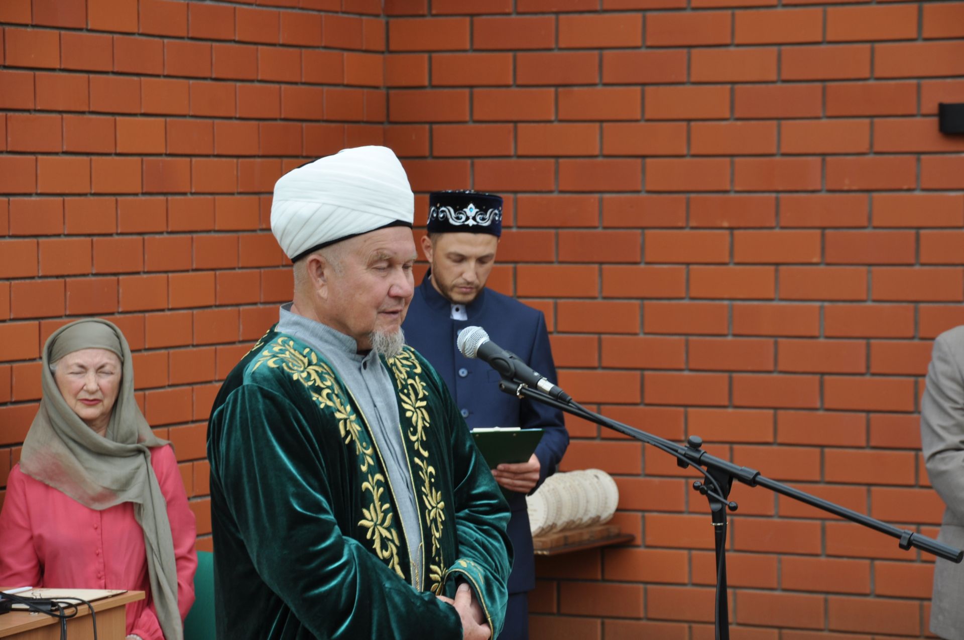 Туксан ел көттергән мәчет