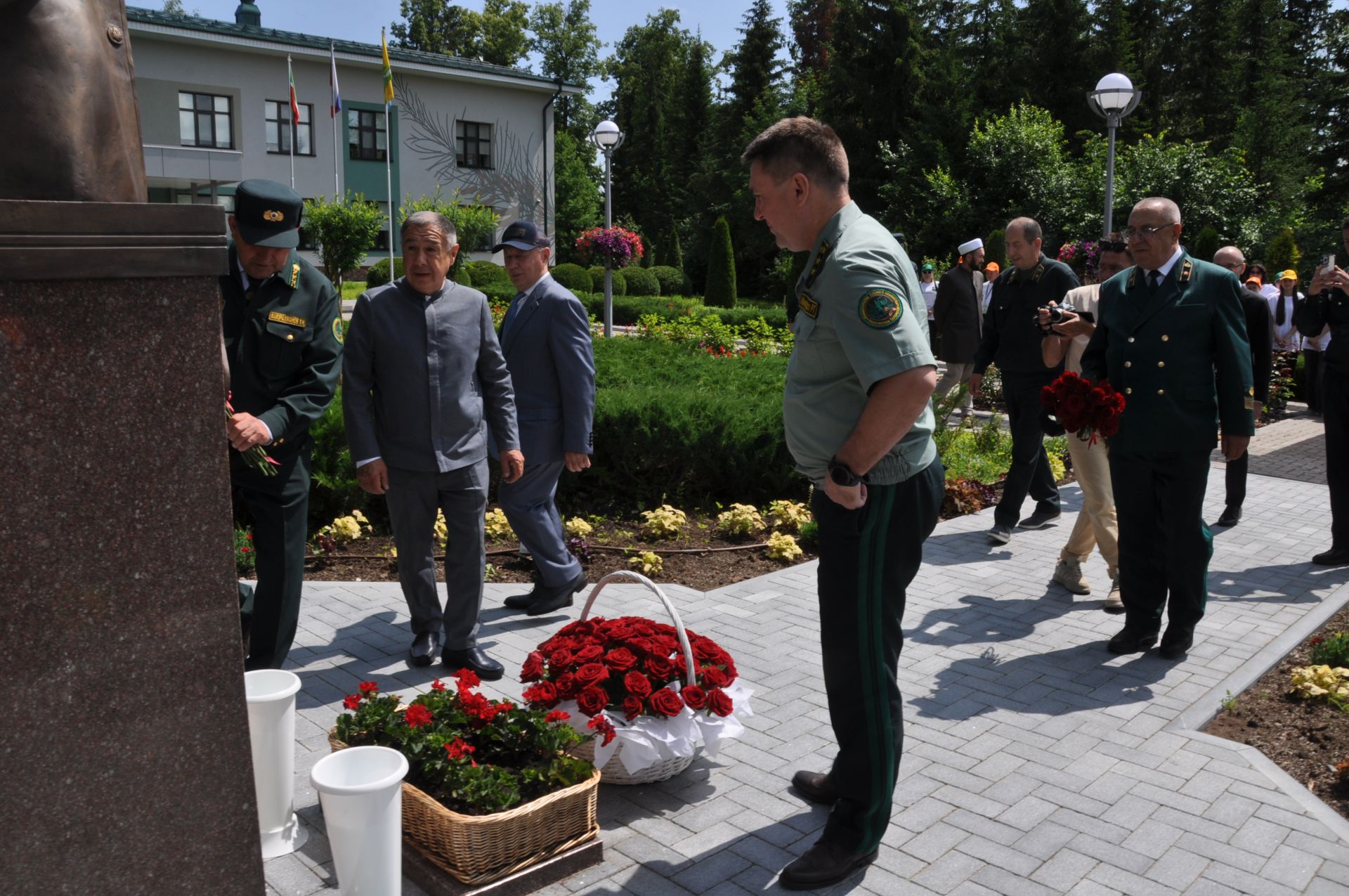 «Нургали оныклары»на тиңнәр юк