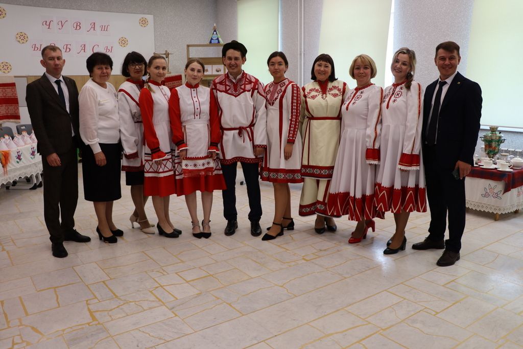 Сабада туган телләрне саклау һәм үстерү турында  сөйләштеләр