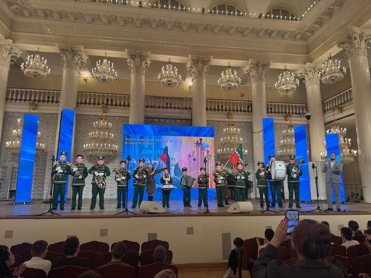 Шәмәрдәннең тынлы уен кораллары ансамбле  Мәскәүнең колонналар залында чыгыш ясап кайтты